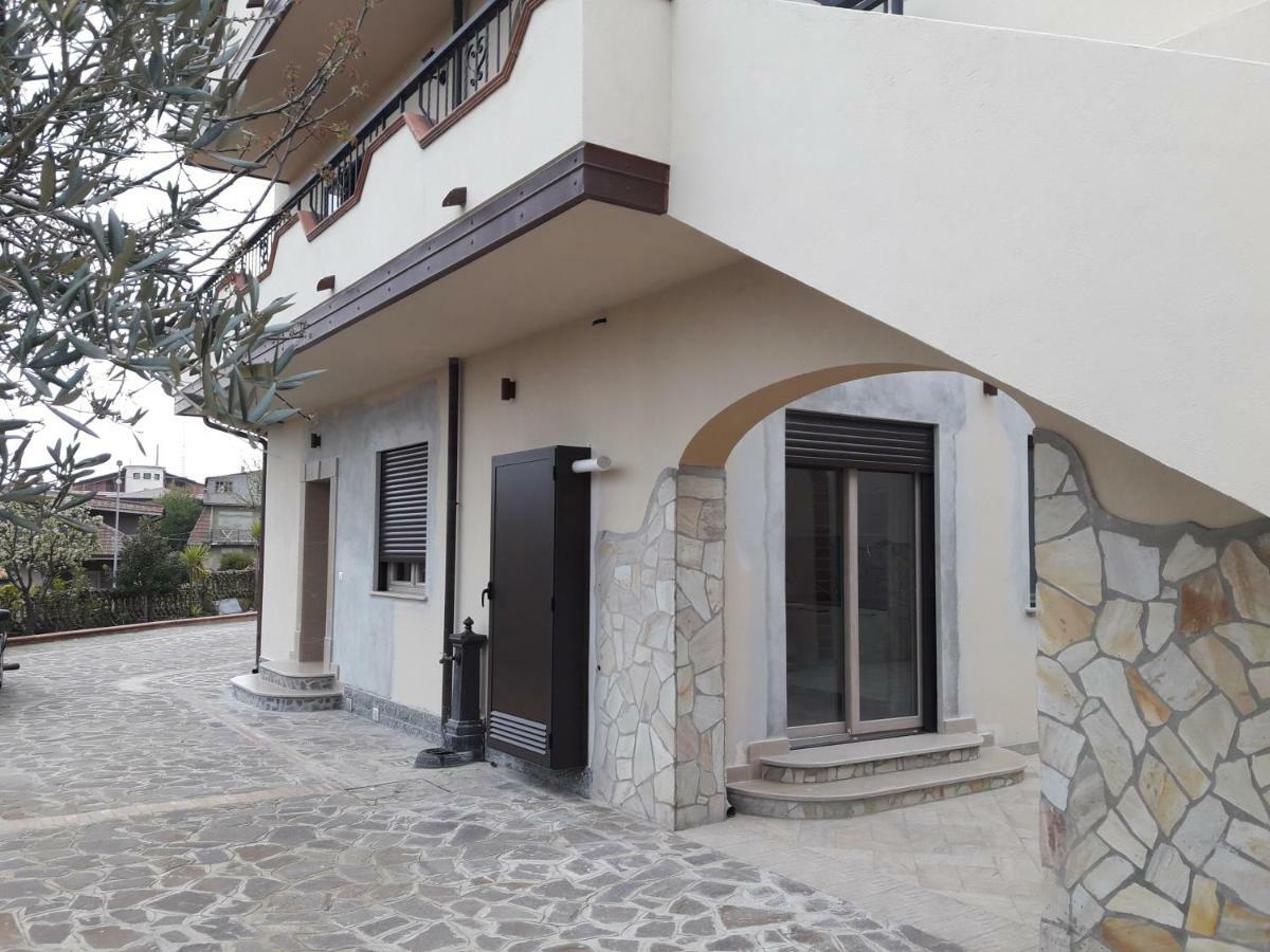 ויבו ולנטיה B&B "Croce Nivera" מראה חיצוני תמונה